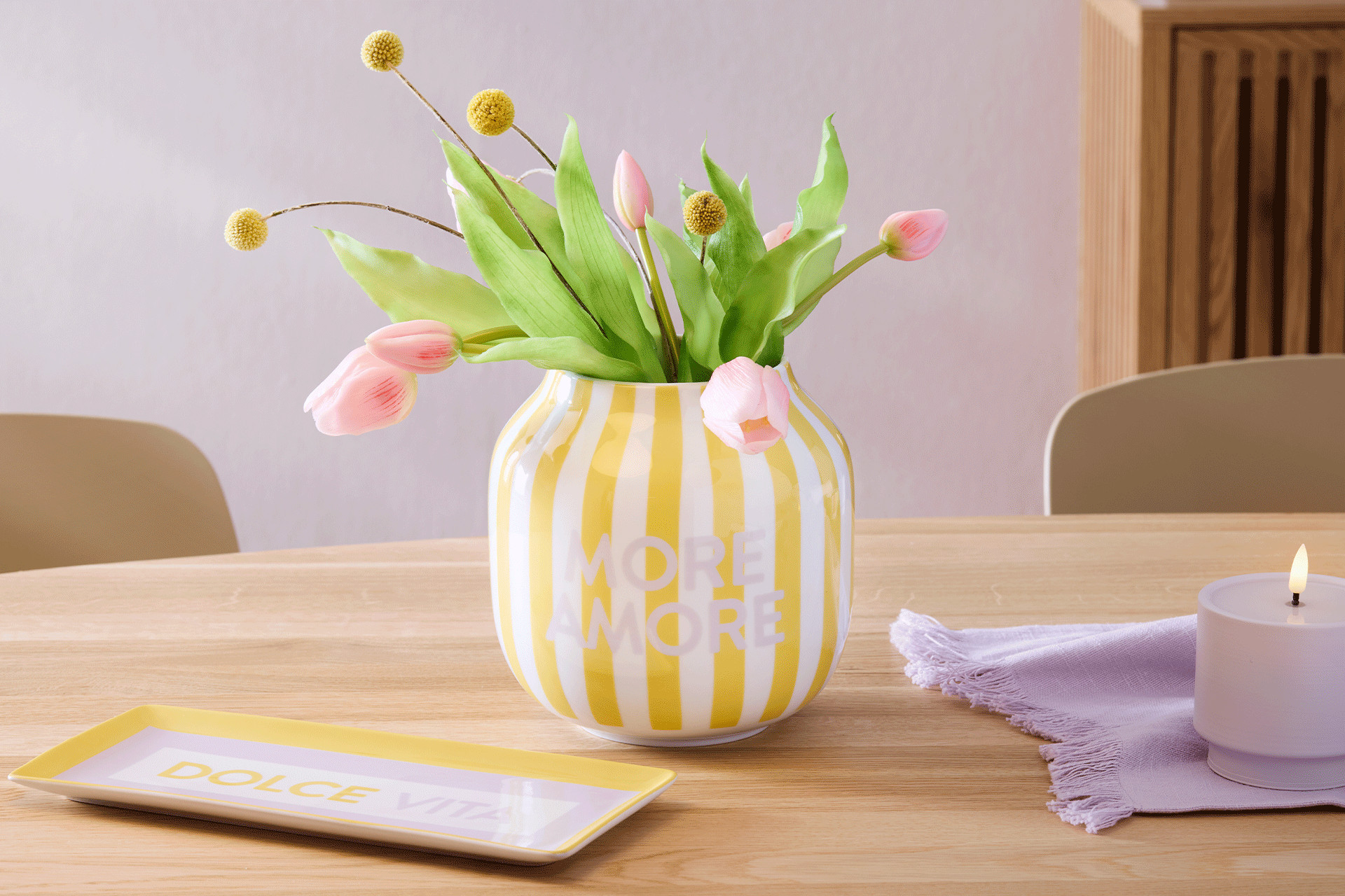 Candy Color Dekoration bei mömax