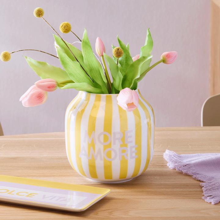 Candy Color Dekoration bei mömax