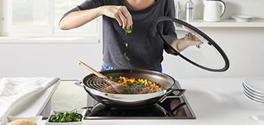 C21C7C3-toepfe-pfannen-roesle