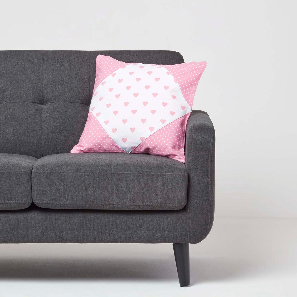PATCHWORK-KISSENHÜLLE Herzen 45/45 cm - Rosa, Textil (45/45cm) - Homescapes