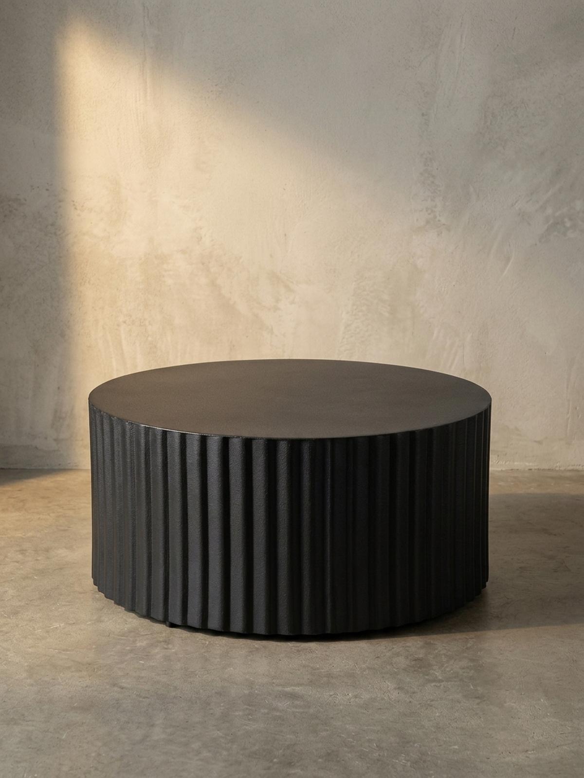 COUCHTISCH in Schwarz aus Metall mit Wellen-Muster, 67x67x31 cm - Schwarz, Textil (67/67/31cm) - KADIMA DESIGN