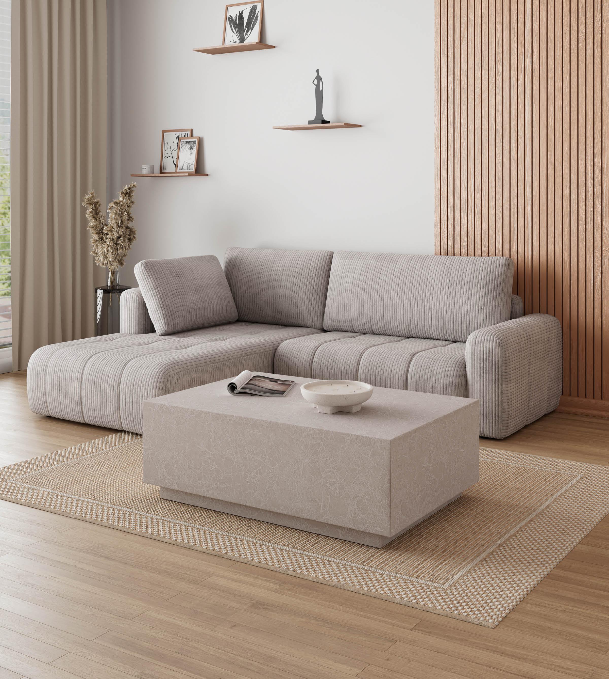 Graue Wohnlandschaft vor Holzwand