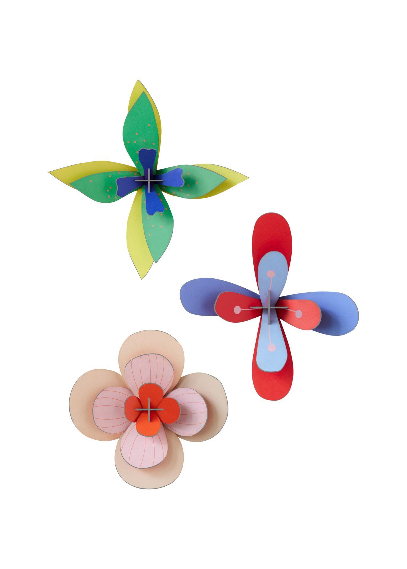 WANDDEKO Zarte Blumenwerk 5.3/19.1 cm - Multicolor, Wellpappe (5.3/19.1/19cm) - Studio Roof
