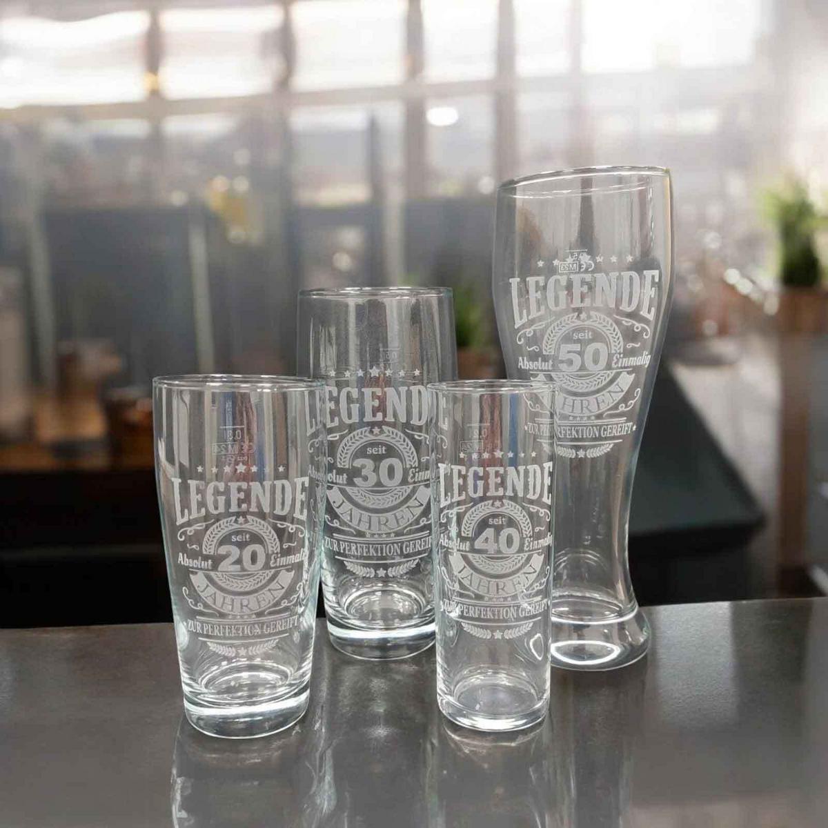 WEIZENBIERGLAS MIT GRAVUR Legende seit 50 Jahren transparent 0,5 l - Transparent, Glas (0.5L) - LUXENTU
