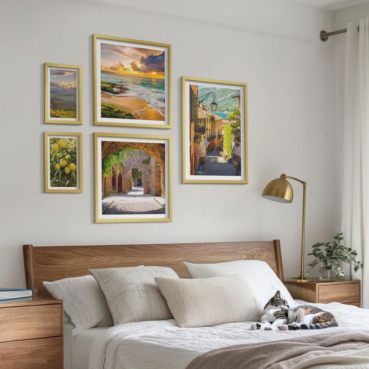 BILDER SET 5er Set - 50x50 cm & 20x30 cm & 40x60 cm Goldrahmen - Malerische Straßen am Meer, Strand - Goldfarben, Kunststoff (40/60cm) - TULUP