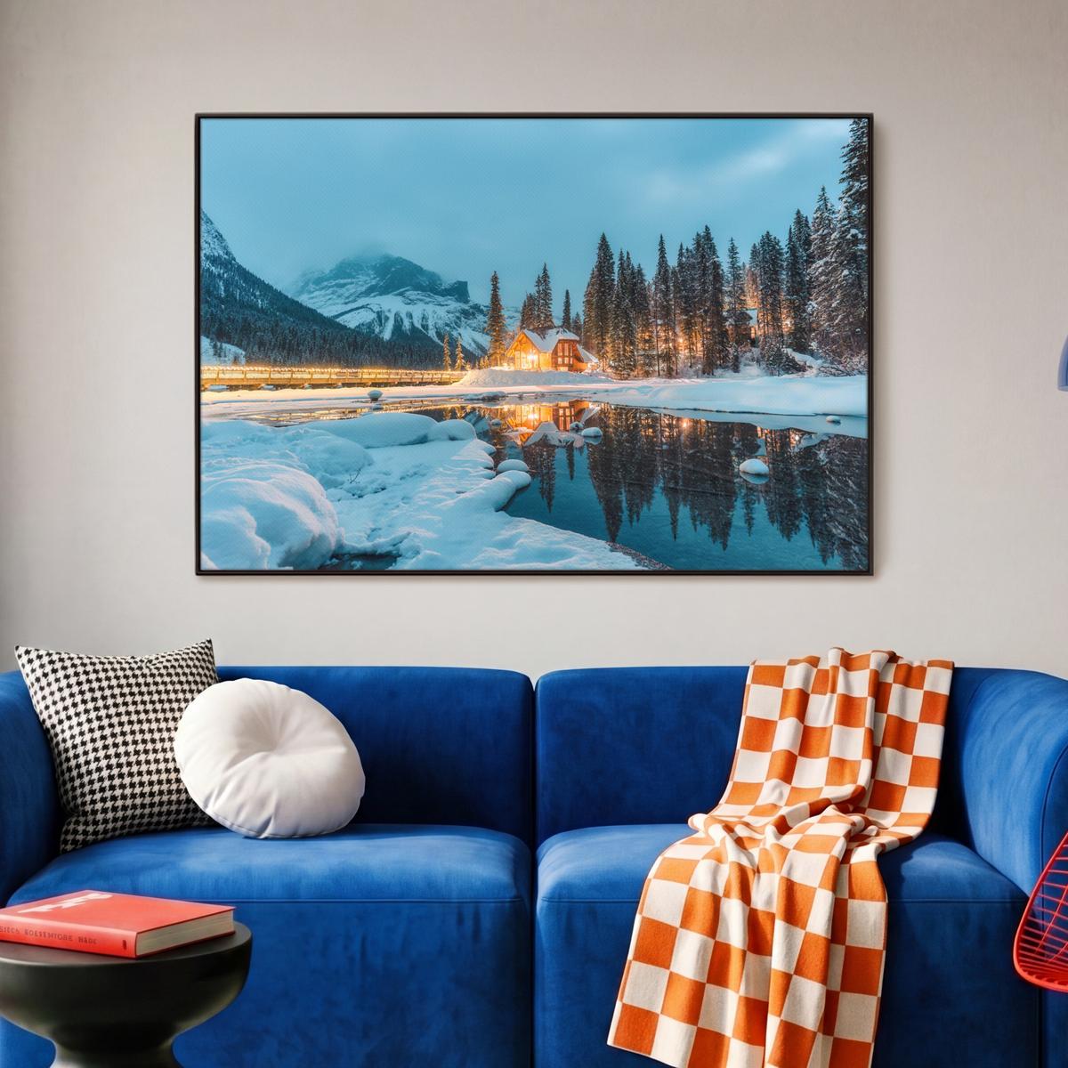 LEINWAND Bilder mit Rahmen - Winterlandschaft - Natur - Haus - Berge - Schnee - 90x60 - Hellblau, Textil (90/60cm) - MuchoWow