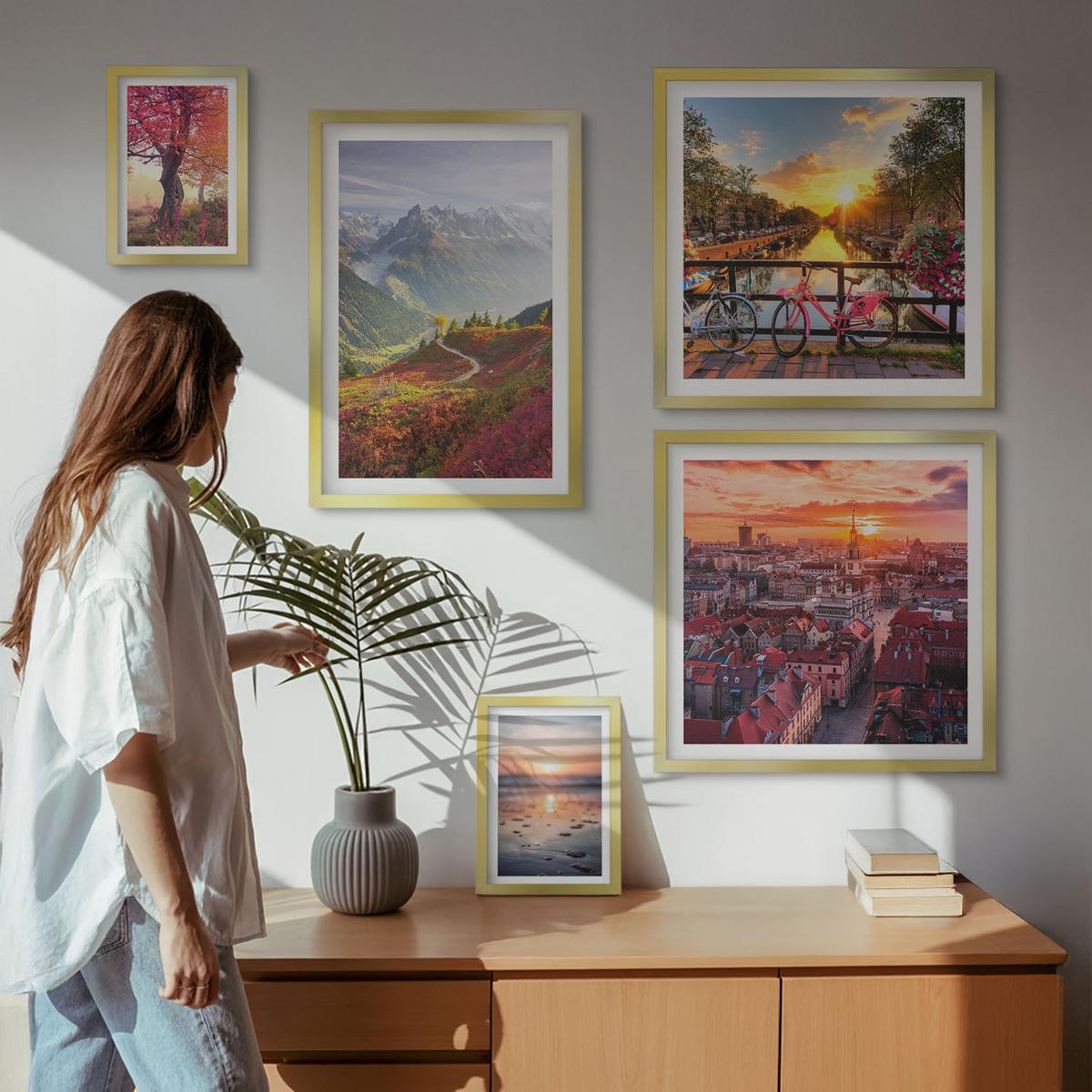 BILDER SET 5er Set - 50x50 cm & 20x30 cm & 40x60 cm Goldrahmen - Einfache Zeichnungen von Stadtansichten - Goldfarben, Kunststoff (40/60cm) - TULUP