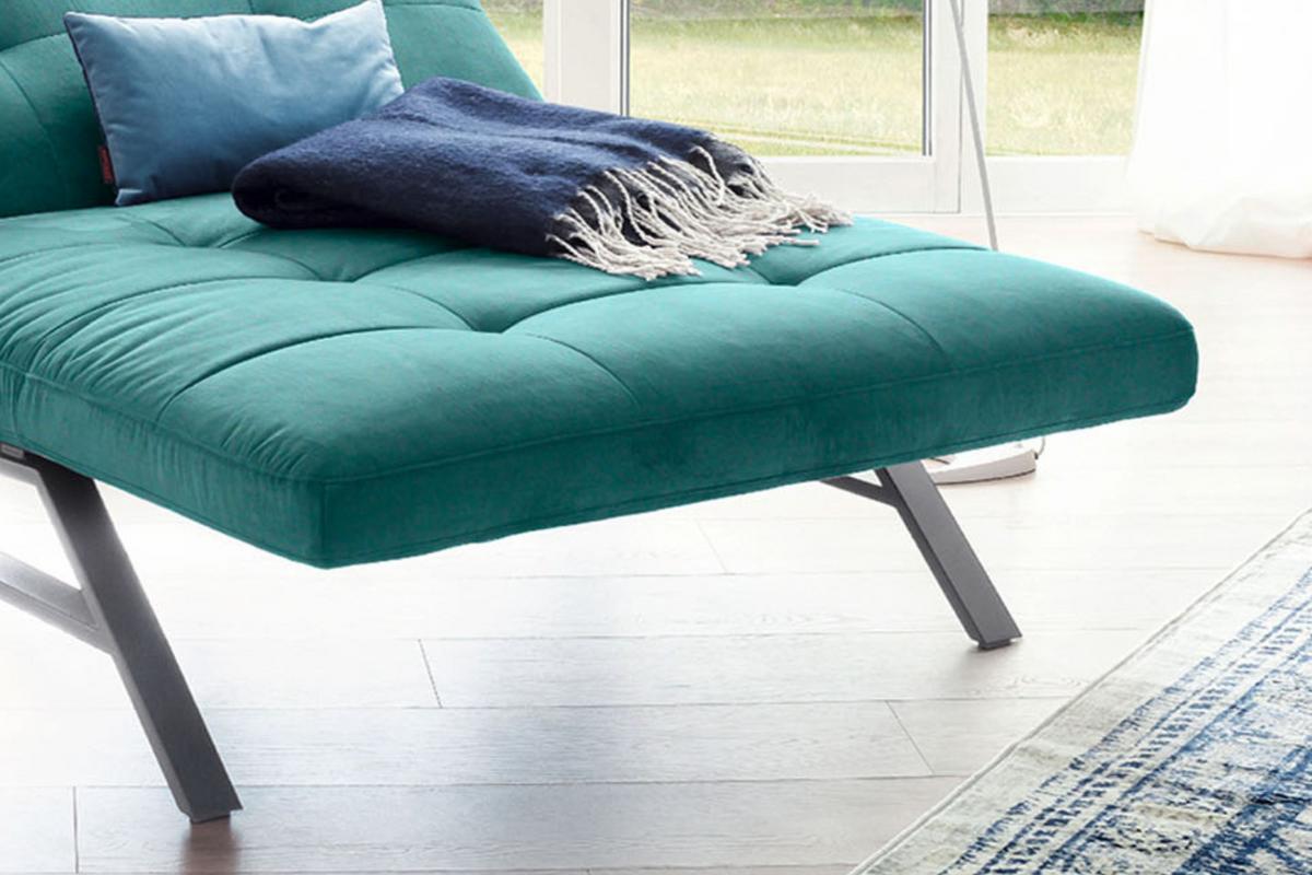 LIEGE MIT MOTORISCHER RELAXFUNKTION AMERIVA Smaragdgrün Velvet Relaxfunktion - Smaragdgrün/Silberfarben, Textil (120/110/158cm) - KAWOLA