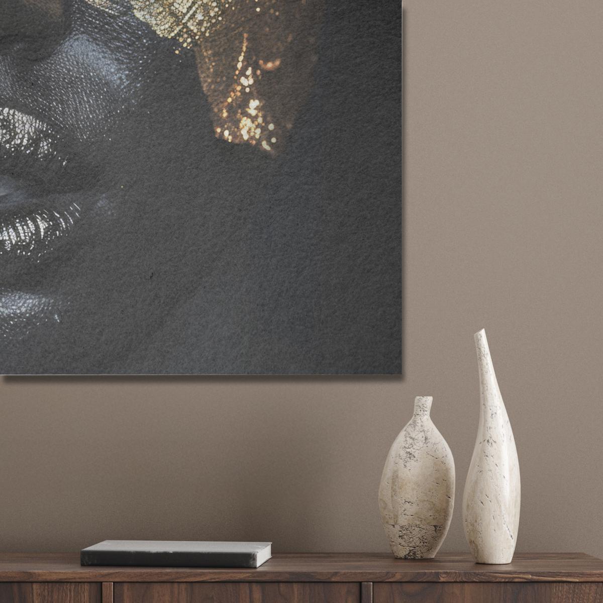 AKUSTIKBILD Frau - Gold - Porträt - Schwarz-Weiß - Luxus Gemälde 80x60 cm - Hellblau, Kunststoff (80/60/0.9cm) - MuchoWow