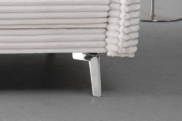 Bigsofa weiß Füße Metall chromfarben konisch Bodenfreiheit