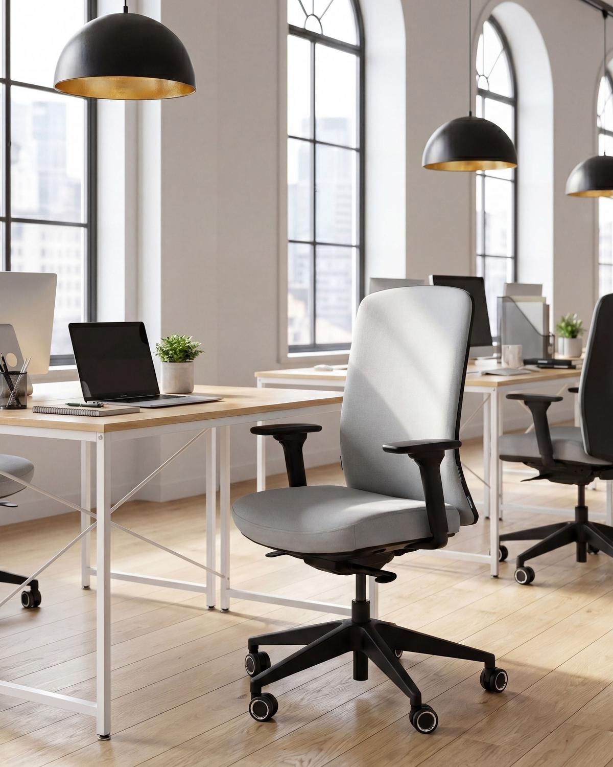 BÜROSTUHL Stoff Hellgrau Kamilon - Hellgrau/Schwarz, Textil (60/98/65cm) - Beliani