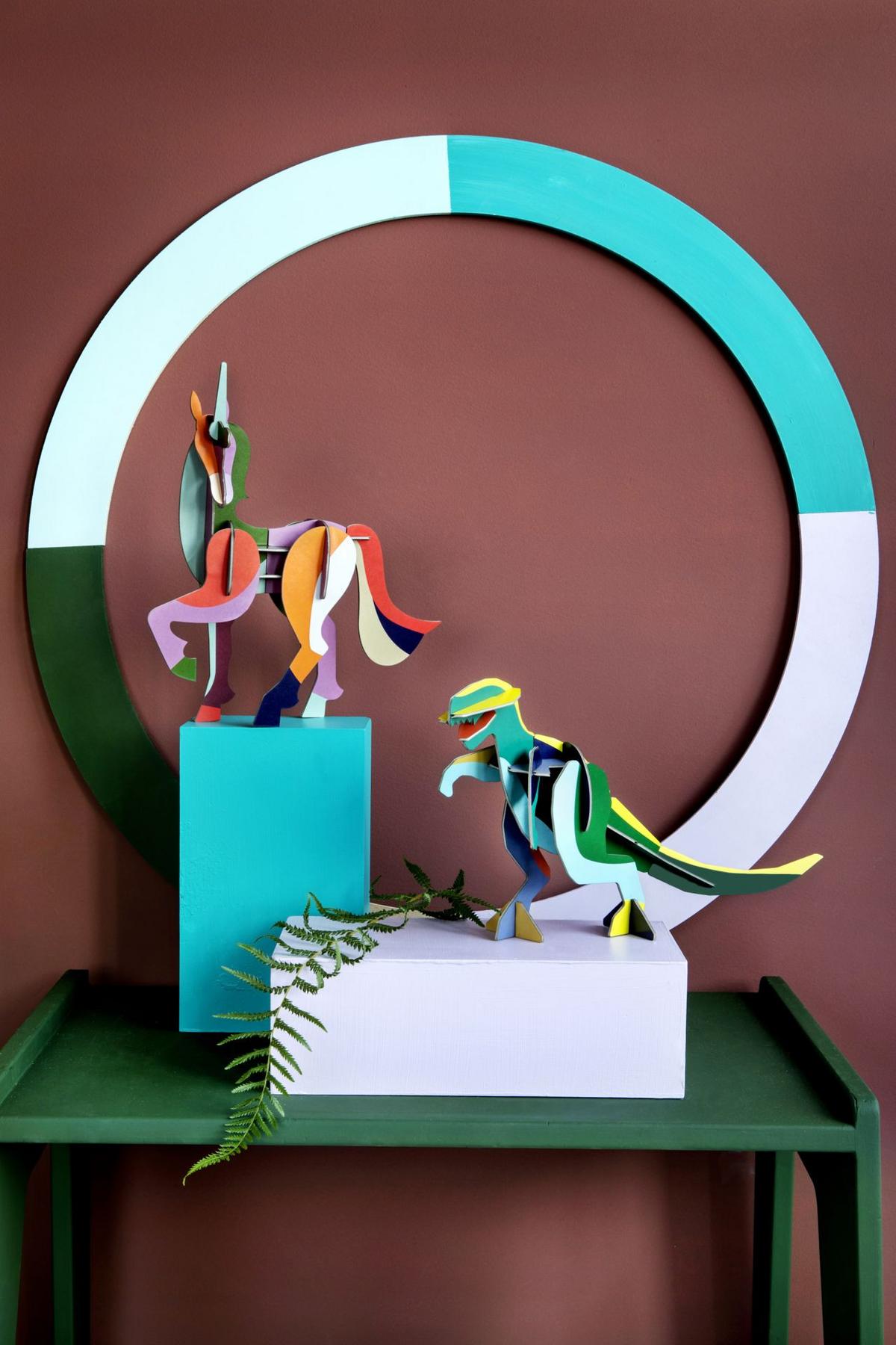 DEKOFIGUR Lebendiges Einhorn 9/28 cm - Multicolor, Wellpappe (9/28/28cm) - Studio Roof