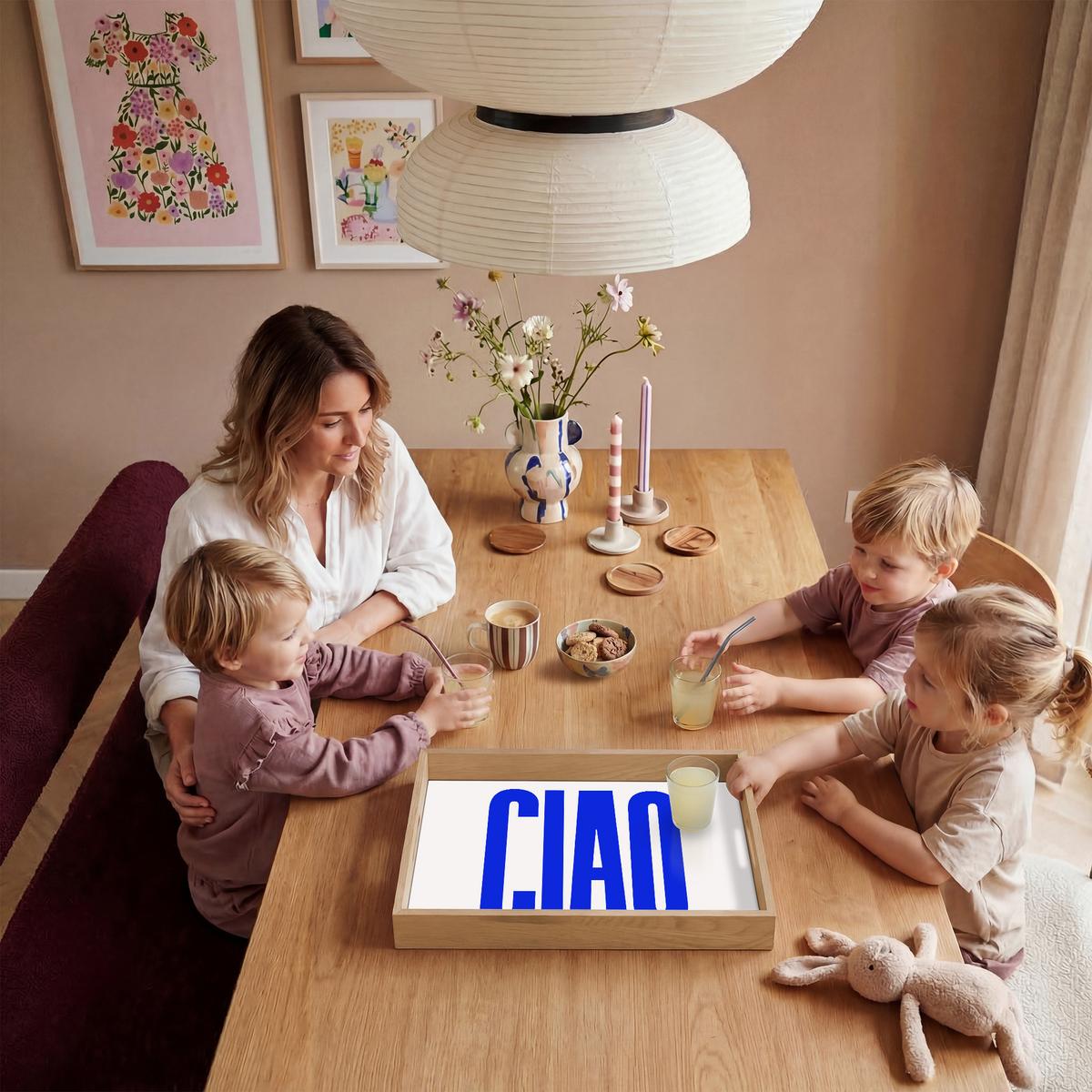 TABLETT Ciao - Großbuchstaben - Blau - Minimalistisch 50x35 cm - Blau, Holz (50/5/5cm) - OnlyWow