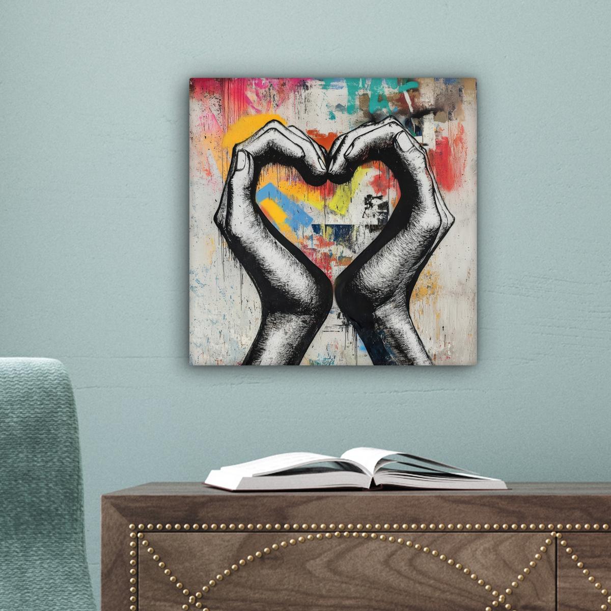 LEINWANDBILD Hände - Herz - Straßenkunst - Graffiti Deko Wohnzimmer 20x20 cm - Multicolor, Textil (20/20cm) - MuchoWow