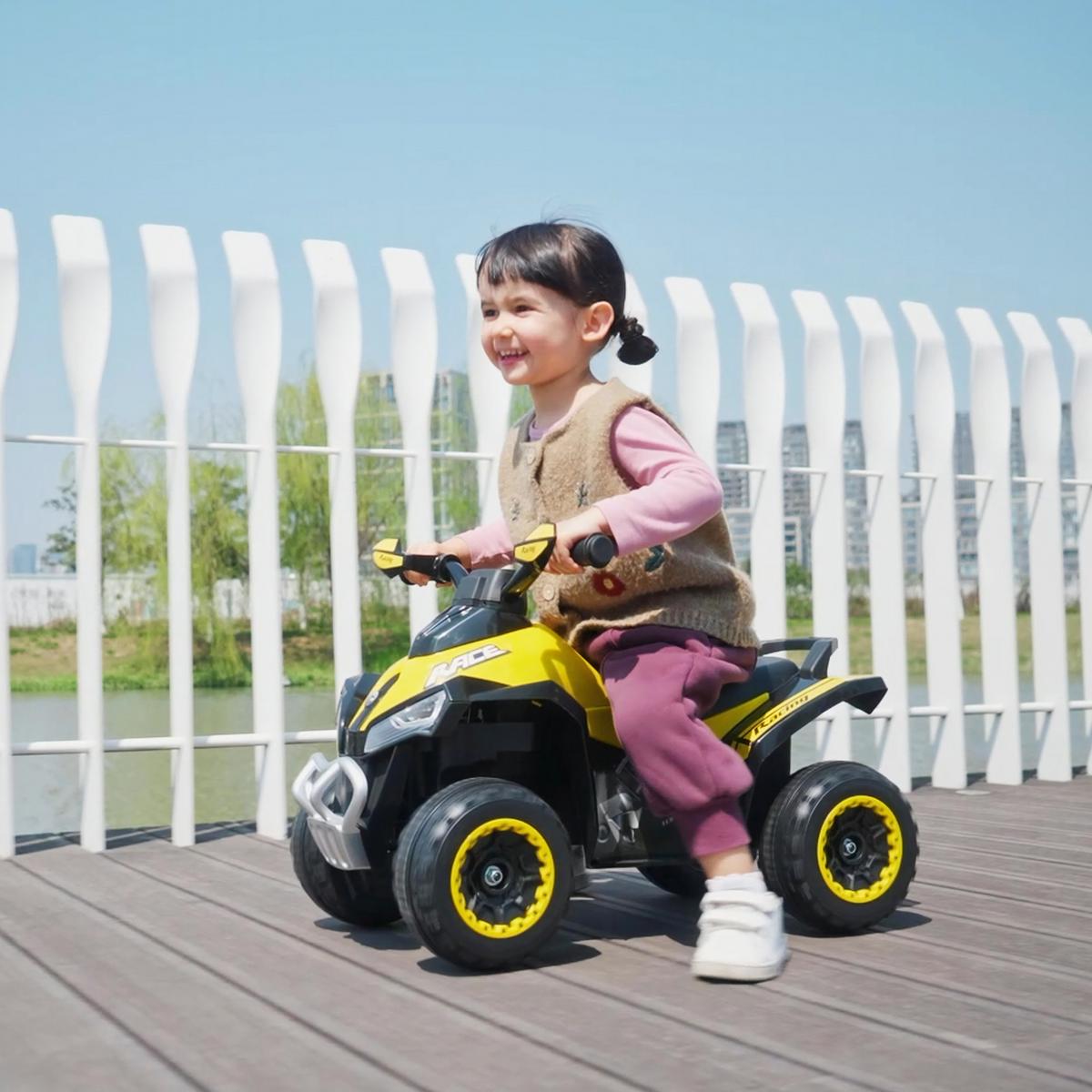 RUTSCHAUTO Kinder Tretauto Kinderauto mit Füßen rutschen Licht Musik Gelb - Gelb, Metall (67/5/38cm) - HOMCOM
