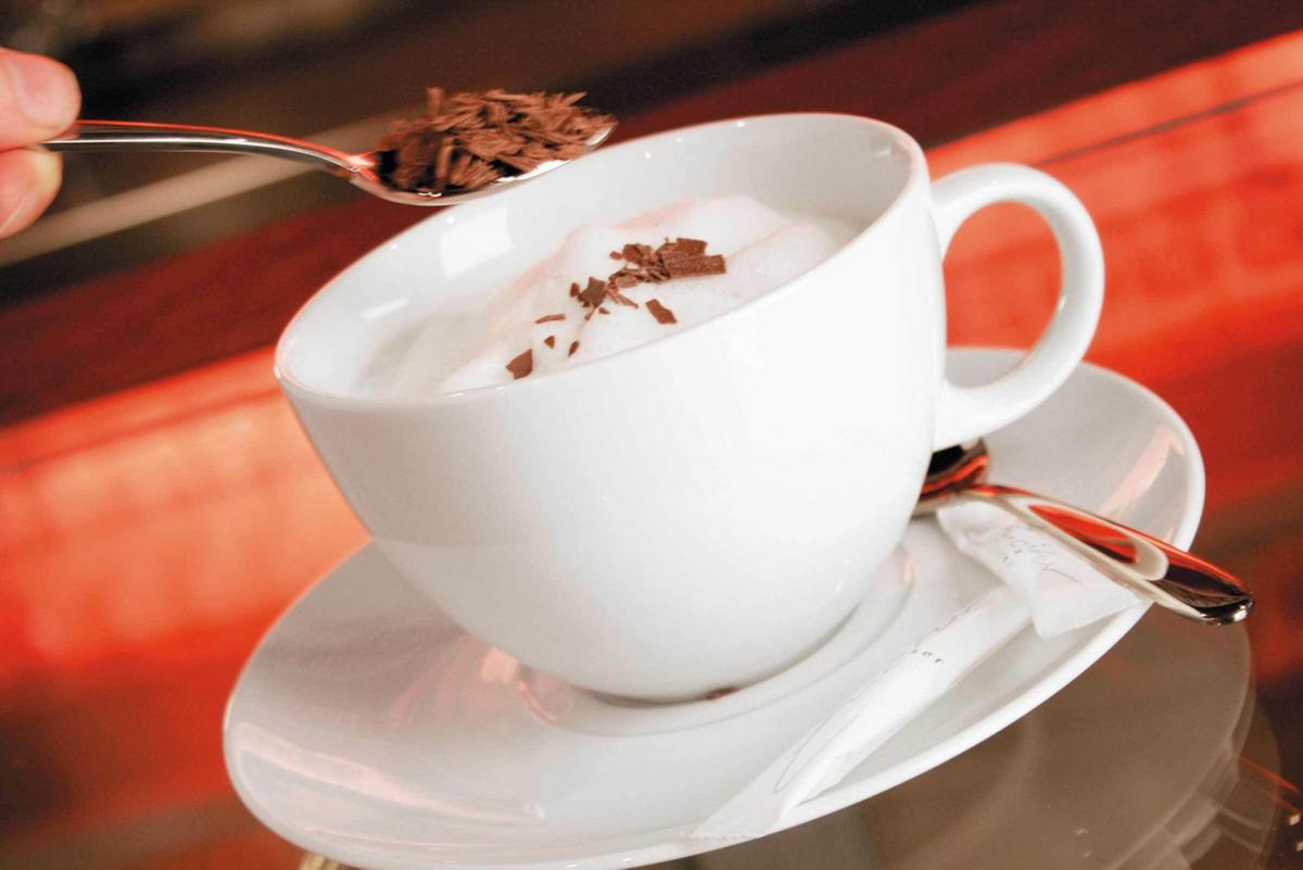 CAPPUCCINOTASSE MIT UNTERTASSE VIP. weiß 220 ml - Weiß, Keramik (0.22L) - Seltmann Weiden