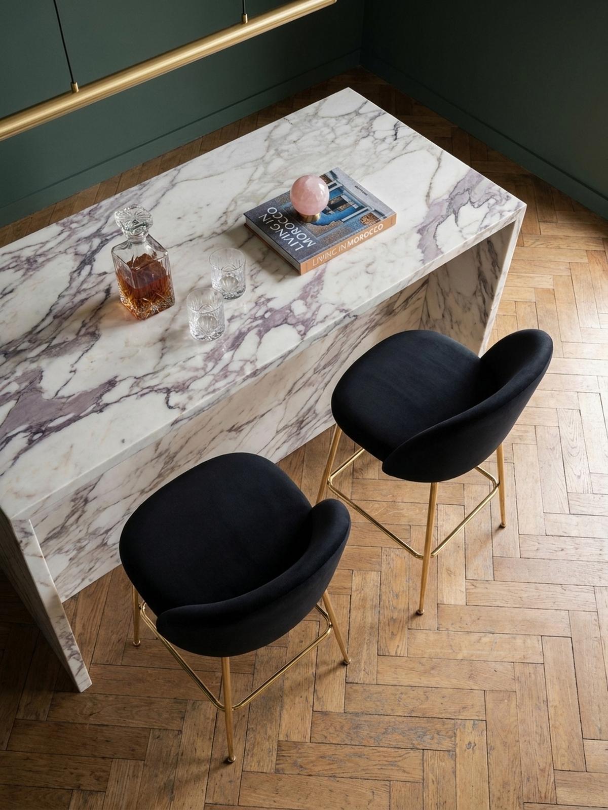 BARHOCKER 2er Set Samt Lehne Goldgestell Skandi-Stil Gepolstert, Schwarz 50x50x102 cm - Goldfarben/Schwarz, Textil/Metall (50/102/50cm) - KADIMA DESIGN