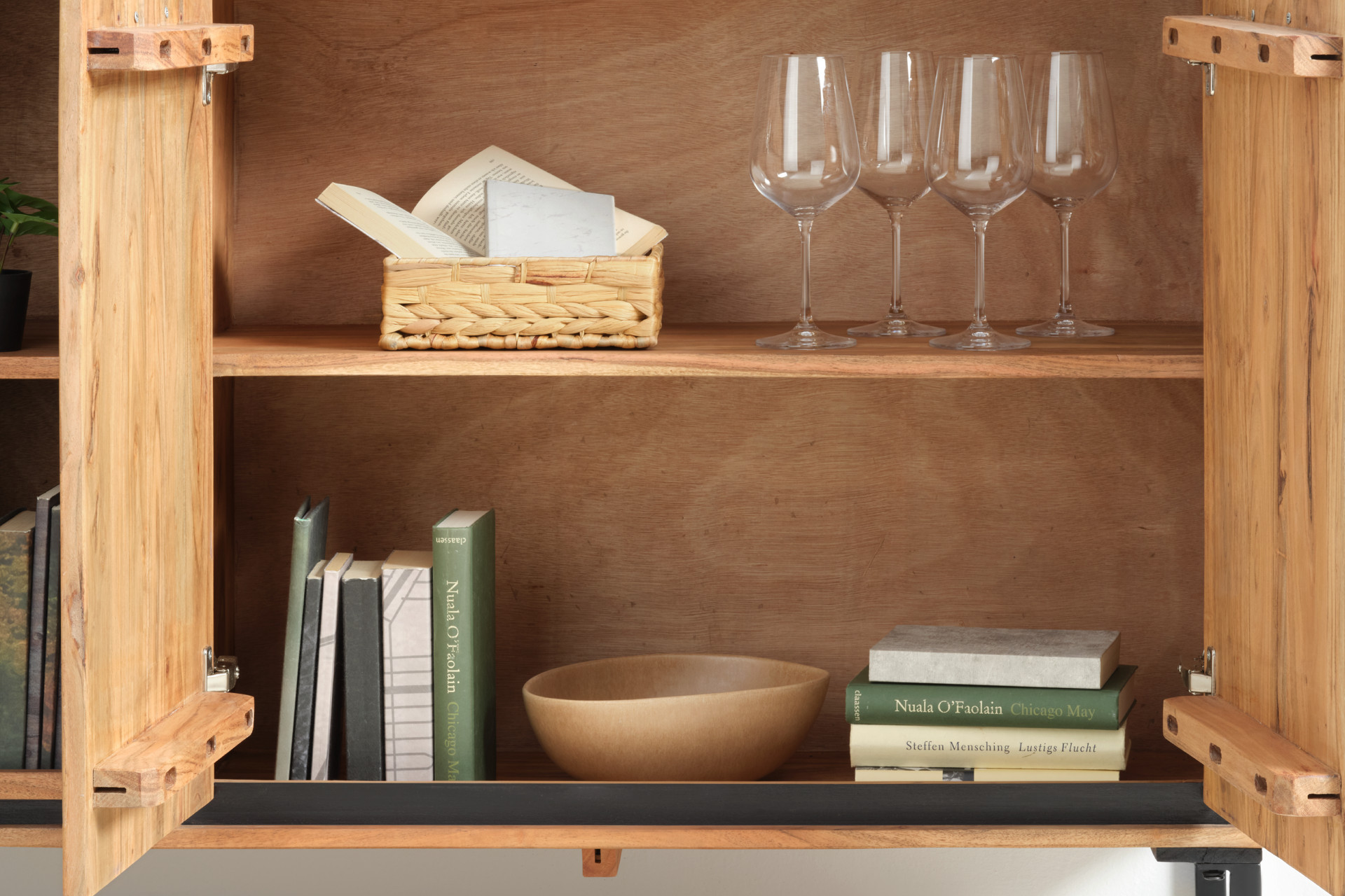 Sideboard Echtholz Akazie 1 Einlegenboden 2 Drehtüren 3 Schubladen 2 offene Fächer