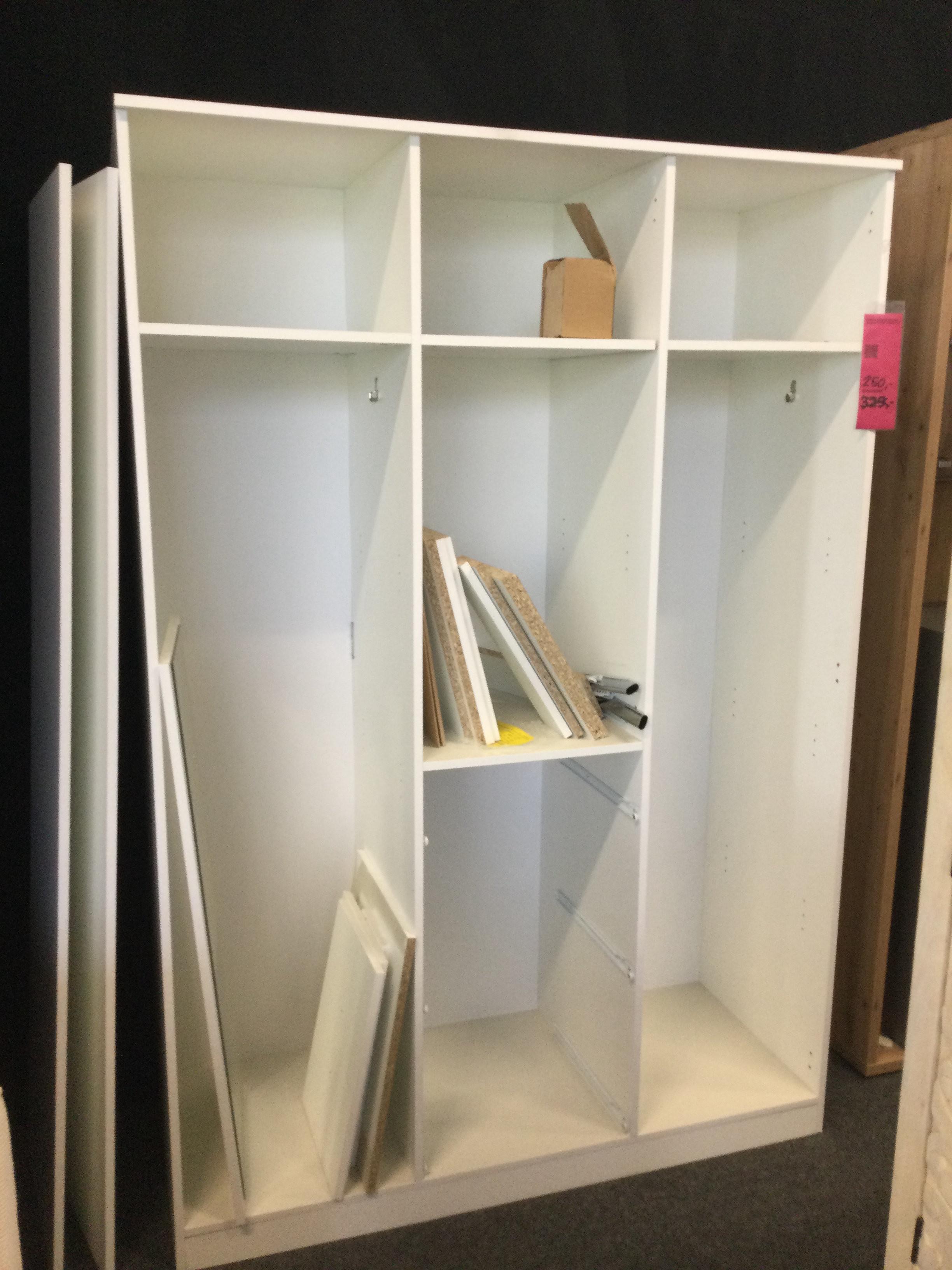 DREHTÜRENSCHRANK LASSE