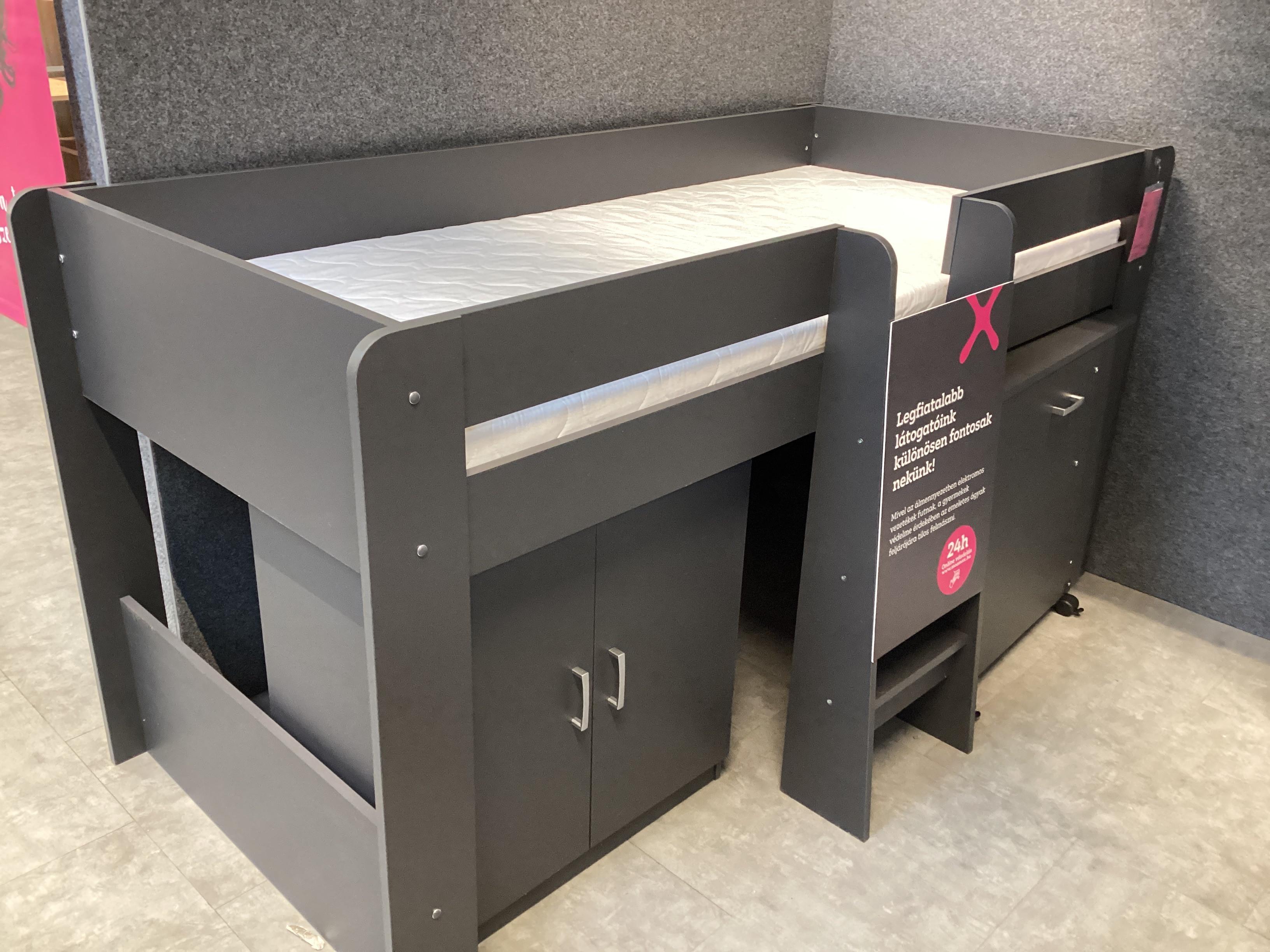 CSEPEL OUTLET FUNKY III GALÉRIÁGY