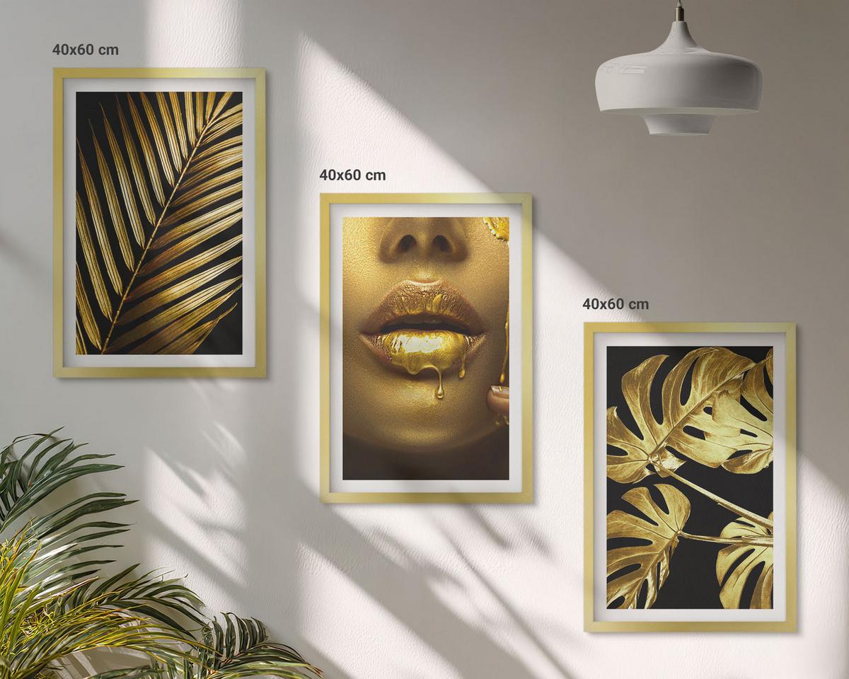 BILDER SET 3er Set - 40x60 cm Goldrahmen - Mund einer Frau mit Monstera-Palme - Goldfarben, Kunststoff (40/60cm) - TULUP