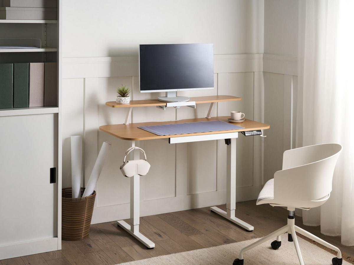 SCHREIBTISCH elektrisch höhenverstellbar 120/60 cm mit USB-Anschluss Hellbraun/Weiß Wilbanks - Hellbraun/Braun, Holzwerkstoff/Metall (60/120/90cm) - Beliani