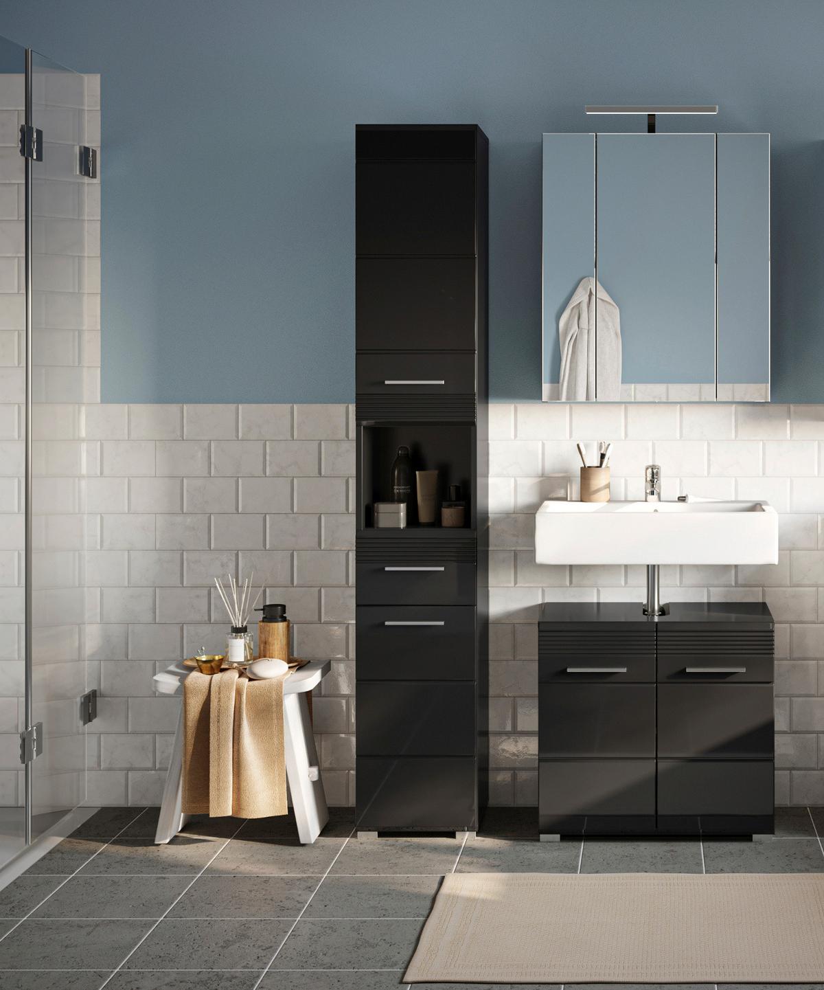HOCHSCHRANK in schwarz Hochglanz, Badschrank 182 cm - Schwarz Hochglanz/Silberfarben, Holzwerkstoff/Kunststoff (30/182/31cm) - Inn.Furn