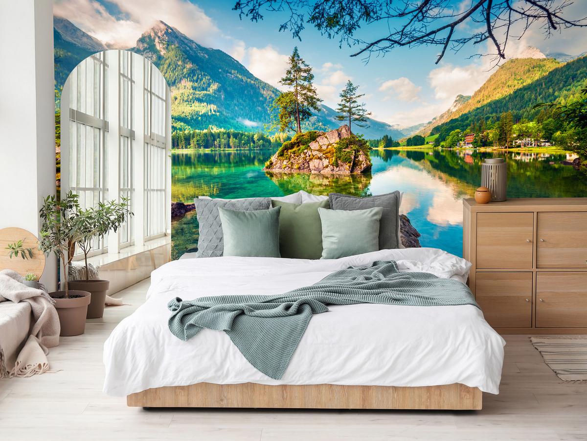 FOTOTAPETE für Schlafzimmer Bergsee Nadelbäume Felsen Natur Landschaft 150x105 - Türkis/Beige, Papier (150/105cm) - Muralo
