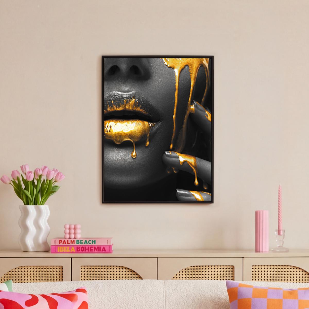 LEINWAND Bilder mit Rahmen - Frau - Schwarz - Gold - Gesicht - Lippen - 60x80 - Goldfarben, Textil (60/80cm) - MuchoWow