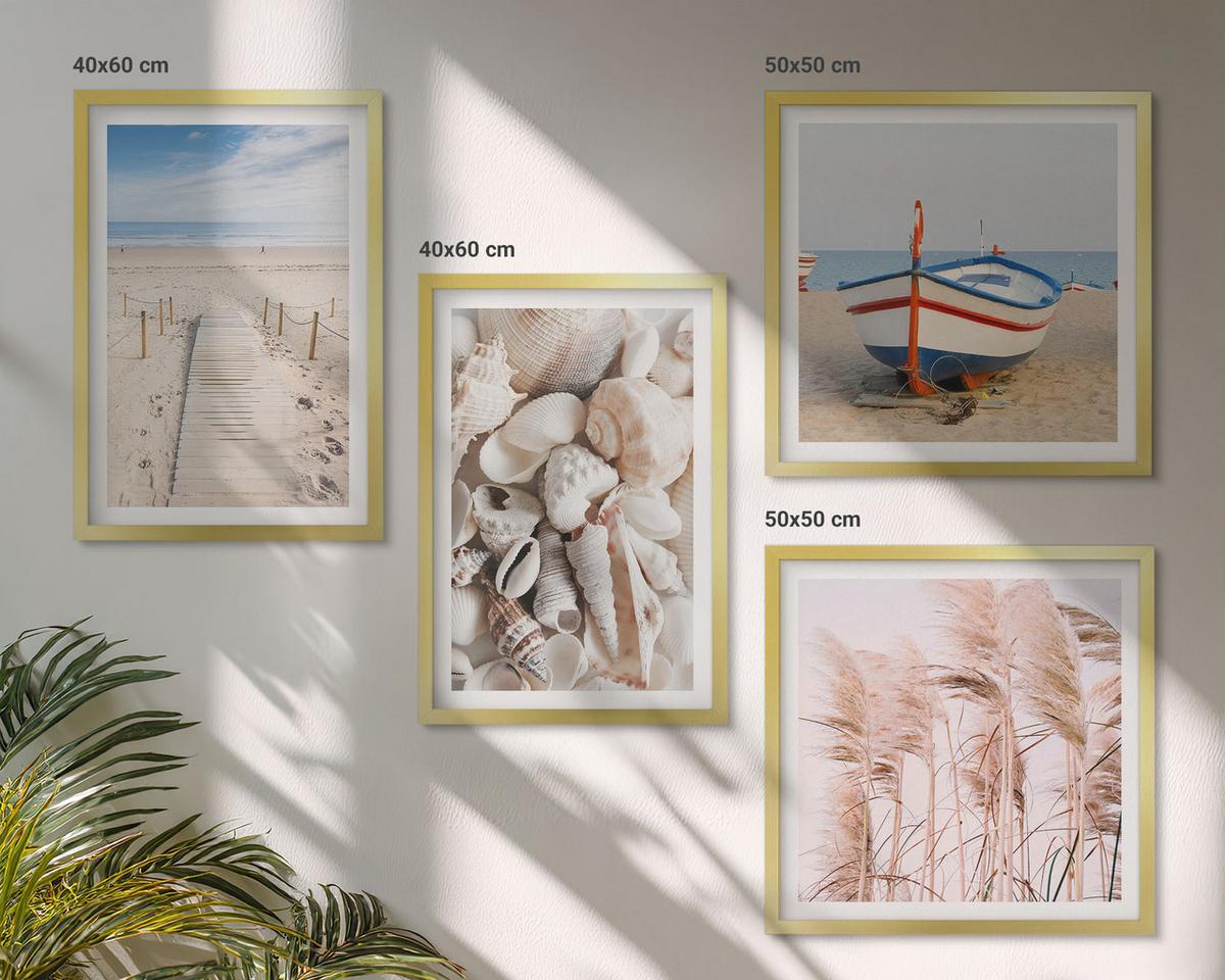 BILDER SET 4er Set - 50x50 cm & 40x60 cm Goldrahmen - Strand, Boot, Muscheln, Gras, Boho-Stil - Goldfarben, Kunststoff (50/50cm) - TULUP
