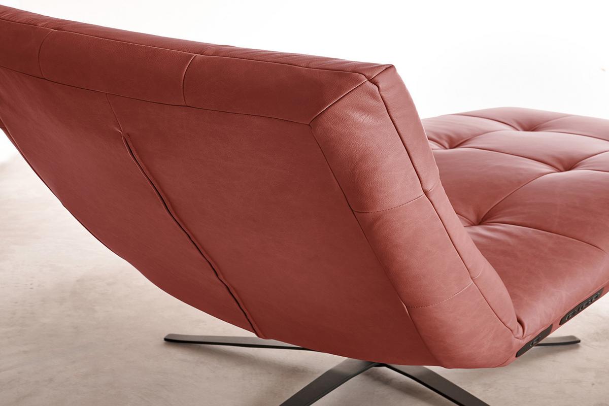 RELAXLIEGE LETICIA Rot Leder Relaxfunktion, Drehbar (360°) - Rot/Schwarz, Leder/Metall (82/115/156cm) - KAWOLA