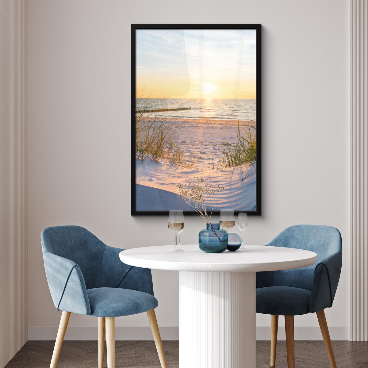 POSTER MIT RAHMENGERAHMTES BILD Strand - Sonne - Düne - Gras - Sand - Horizont 60x90 cm - Hellblau, Papier (60/90cm) - MuchoWow