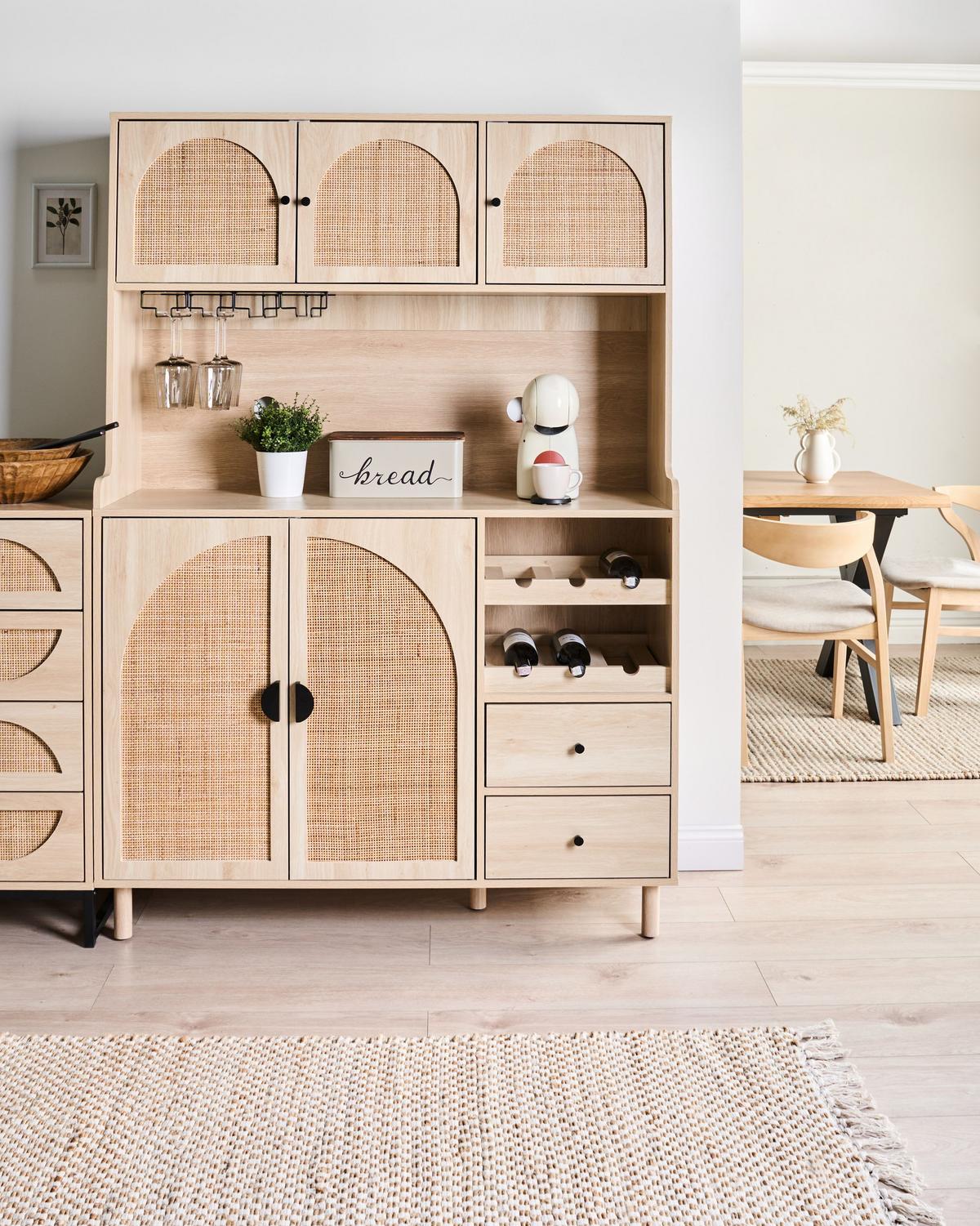 BUFFETSCHRANK 120 cm Hellbraun Campbellton - Hellbraun, Holzwerkstoff (120/173/40cm) - Beliani