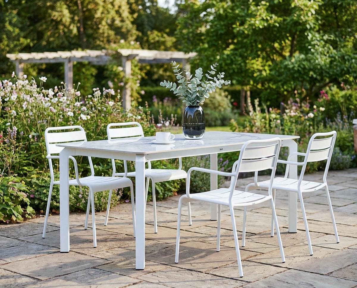 GARTENTISCH 180/90 cm Stein Weißer Marmor Feletto - Weiß, Stein (180/90/76cm) - Beliani