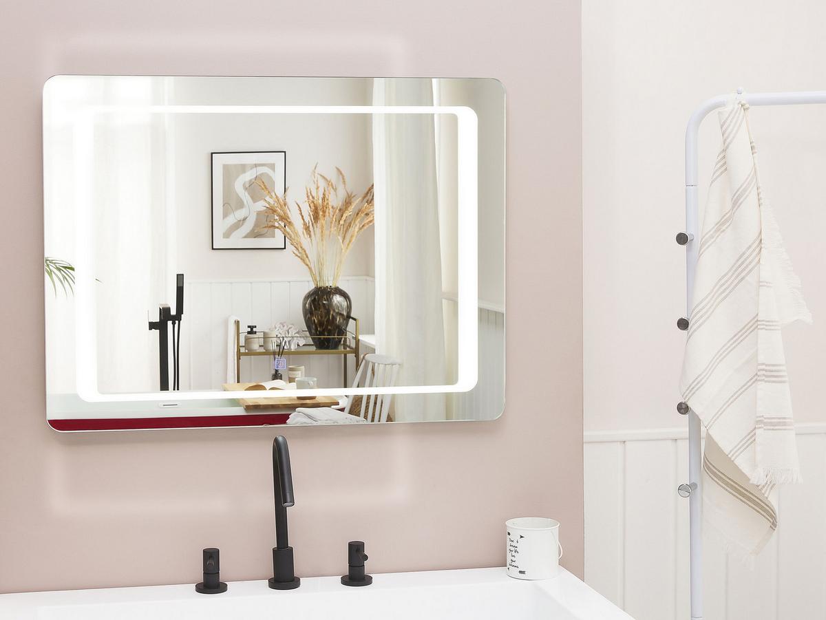 BADSPIEGEL mit LED-Beleuchtung rechteckig 80/60 cm Wassy - Silberfarben, Glas (80/60/3cm) - Beliani