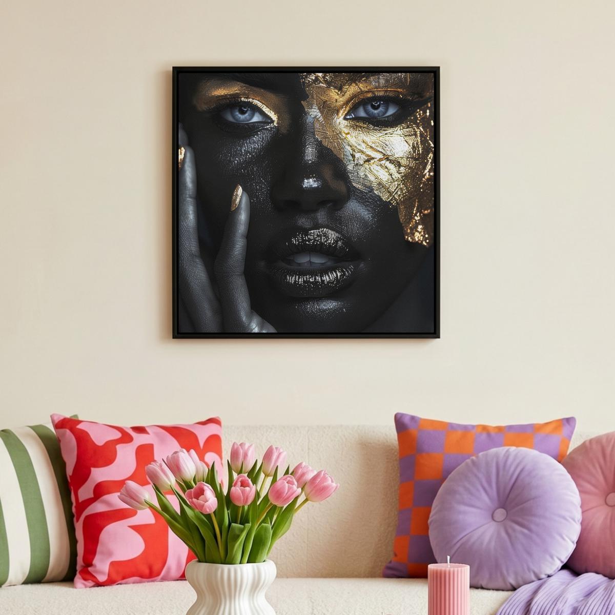 LEINWAND Bilder mit Rahmen - Frau - Gold - Porträt - Schwarz-Weiß - Luxus - 50x50 - Hellblau, Textil (50/50cm) - MuchoWow