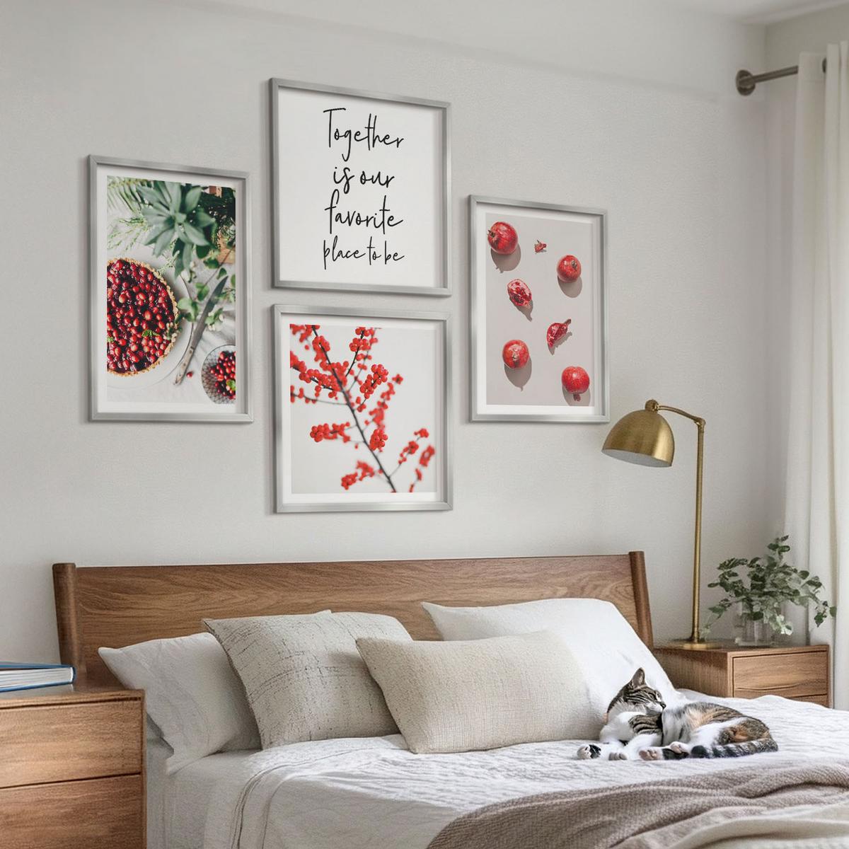 BILDER SET 4er Set - 50x50 cm & 40x60 cm Silberner Rahmen - Minimalismus der roten Früchte von Pflanzen - Silberfarben, Kunststoff (50/50cm) - TULUP
