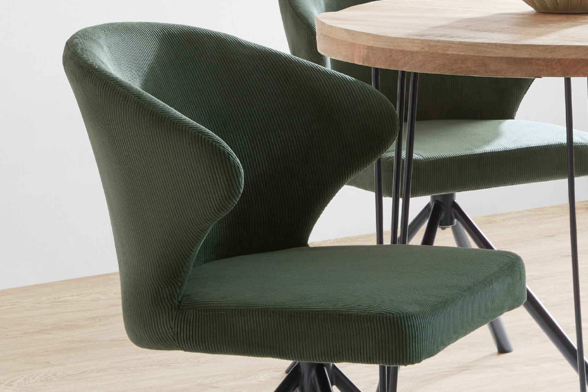 Stuhl dunkelgrün Webstoff Oberfläche Sitzfläche 360° drehbar Innenleben Schaumstoff 