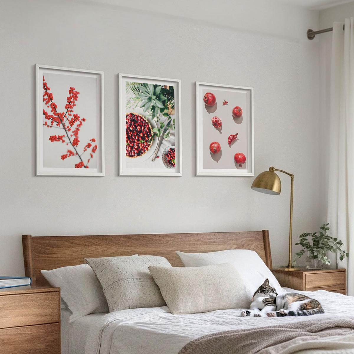BILDER SET 3er Set - 40x60 cm Weißer Rahmen - Minimalismus der roten Früchte von Pflanzen - Weiß, Kunststoff (40/60cm) - TULUP