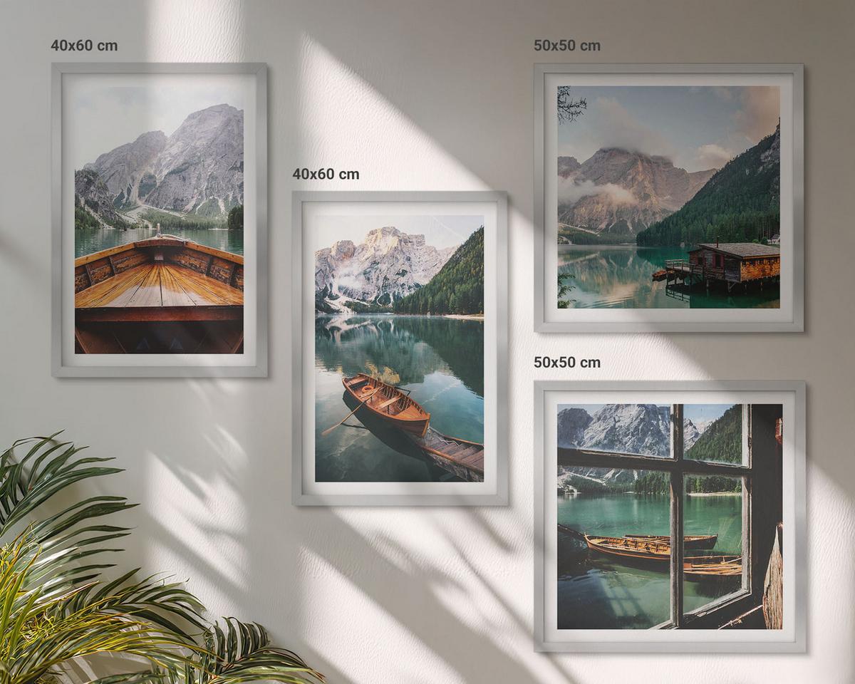 BILDER SET 4er Set - 50x50 cm & 40x60 cm Silberner Rahmen - See, Berge, Boote, Hütte, Fenster - Silberfarben, Kunststoff (50/50cm) - TULUP