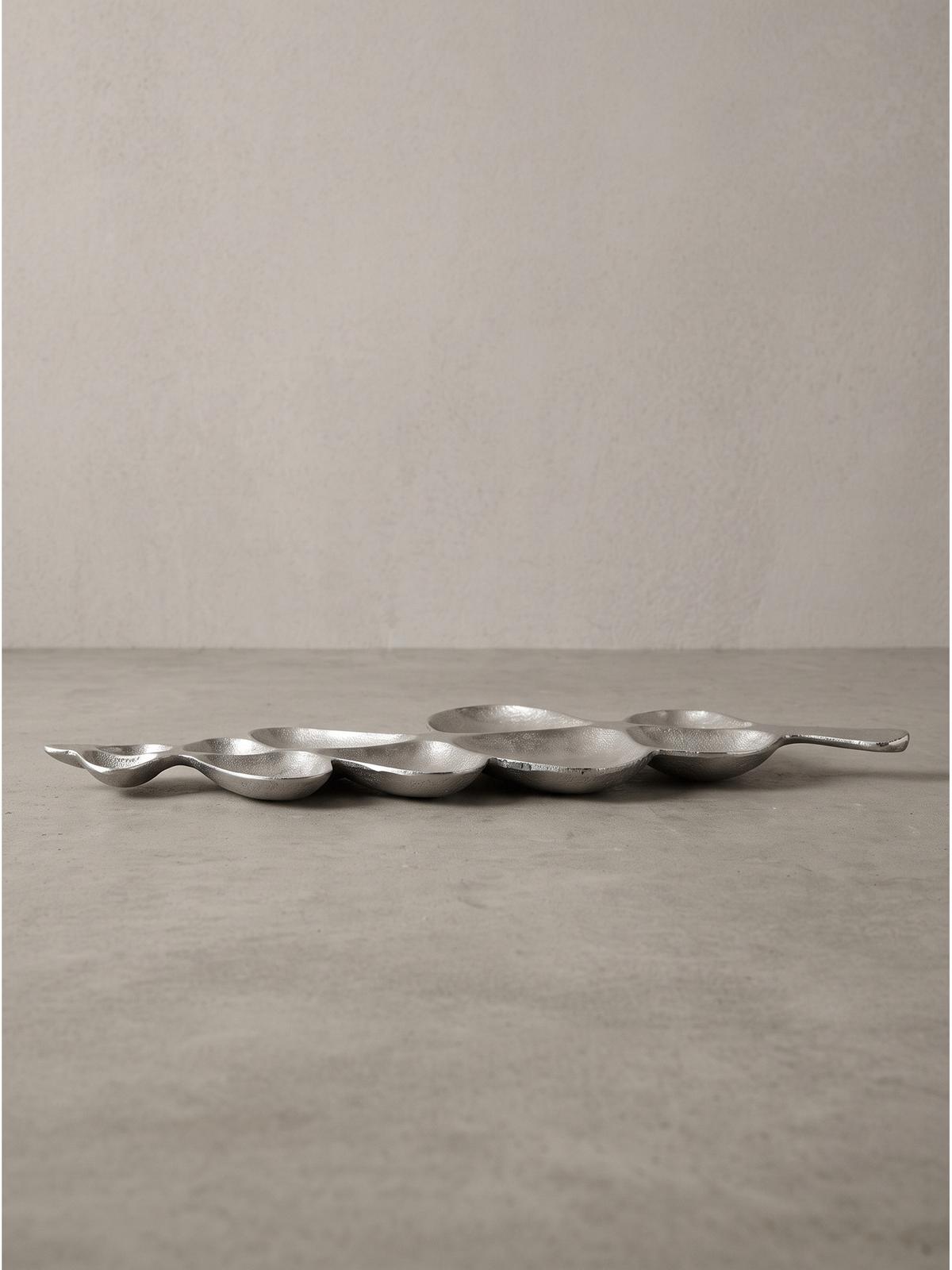 DEKOSCHALE NUMANA, Aluminium, handgefertigt, Silber, 60,5 x 17,5 x 3 cm - Silberfarben, Metall (3cm) - KADIMA DESIGN