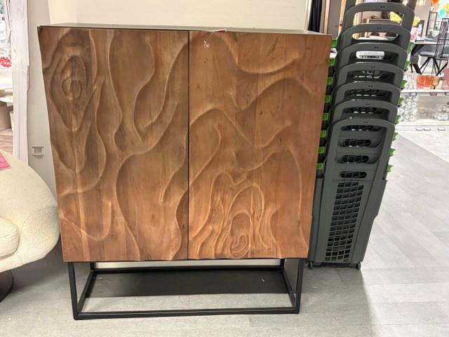 HEIGHBOARD DESERT