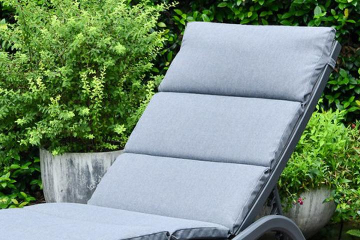 Gartenliege Grau inkl. Auflage Bezug Webstoff verstellbare Rückenlehne