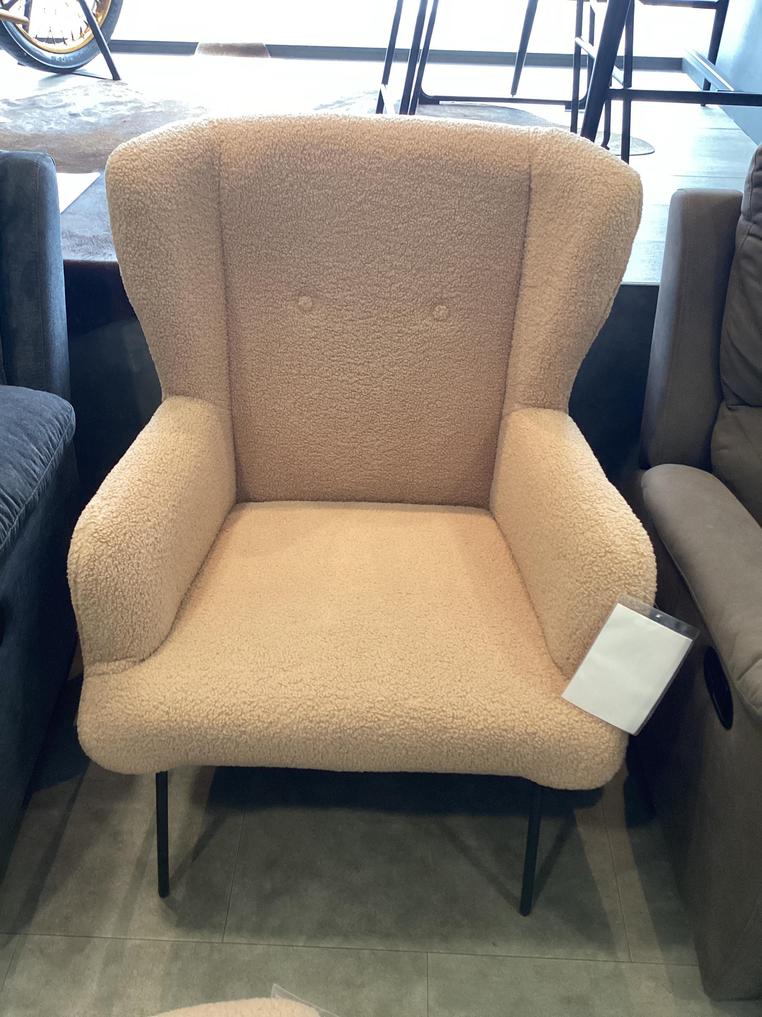 CSEPEL OUTLET NORBI FOTEL