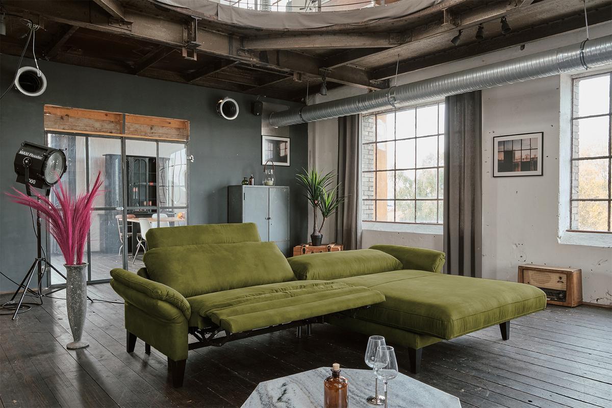 ECKSOFA MIT MOTORISCHER RELAXFUNKTION MALTA Grün Webstoff Relaxfunktion - Schwarz/Grün, Buchenholz/Textil (302/175cm) - KAWOLA