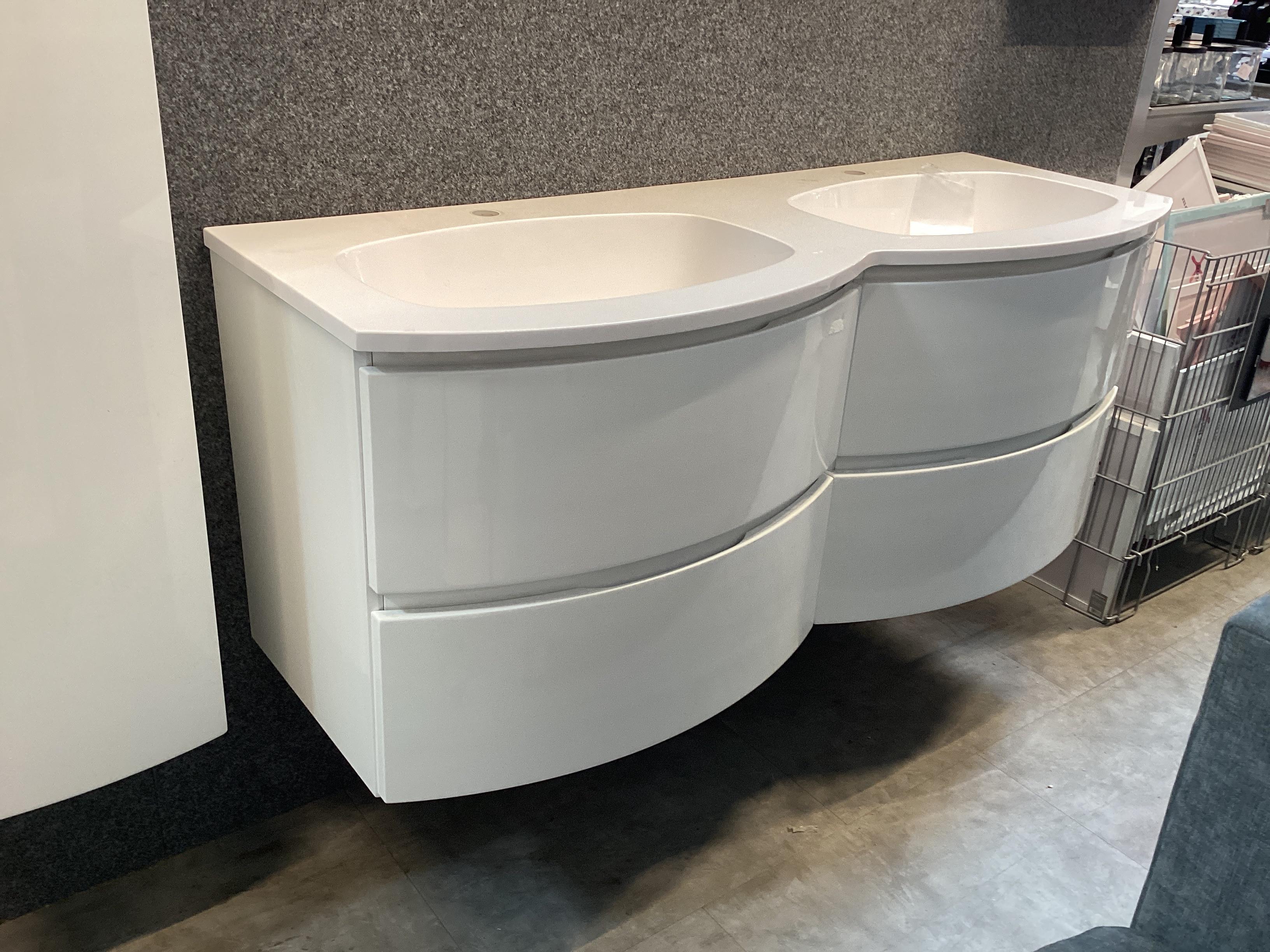 CSEPEL OUTLET MOSDÓ ALSÓSZEKRÉNY ARMONIA