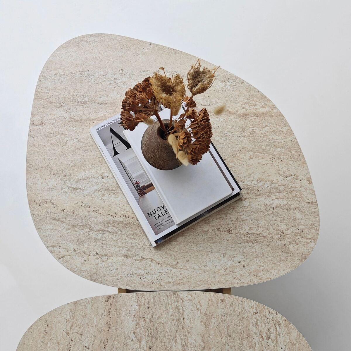 COUCHTISCH mit doppelter Platte in organischer Form 125/60/38 cm - Beige, Holzwerkstoff (10/60/38cm) - Calicosy