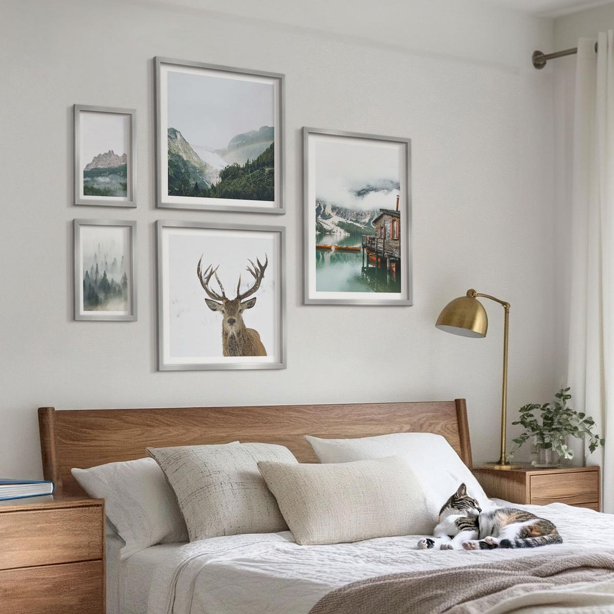 BILDER SET 5er Set - 50x50 cm & 20x30 cm & 40x60 cm Silberner Rahmen - Berge, See, Hirsche, Hütte, Nebel - Silberfarben, Kunststoff (40/60cm) - TULUP