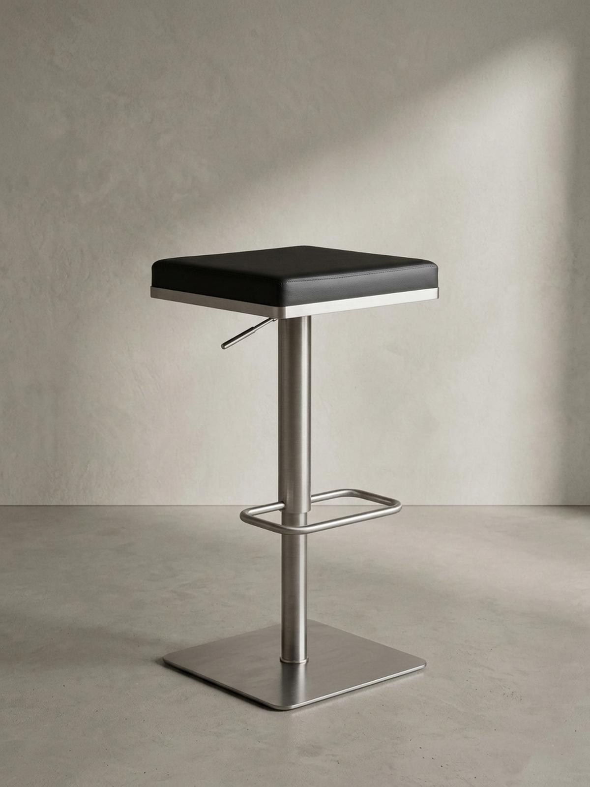 BARHOCKER – Schwarz, Kunstleder, Edelstahl, höhenverstellbar, drehbar, gepolstert, Modern - Silberfarben/Schwarz, Kunststoff/Textil (37/82/37cm) - KADIMA DESIGN