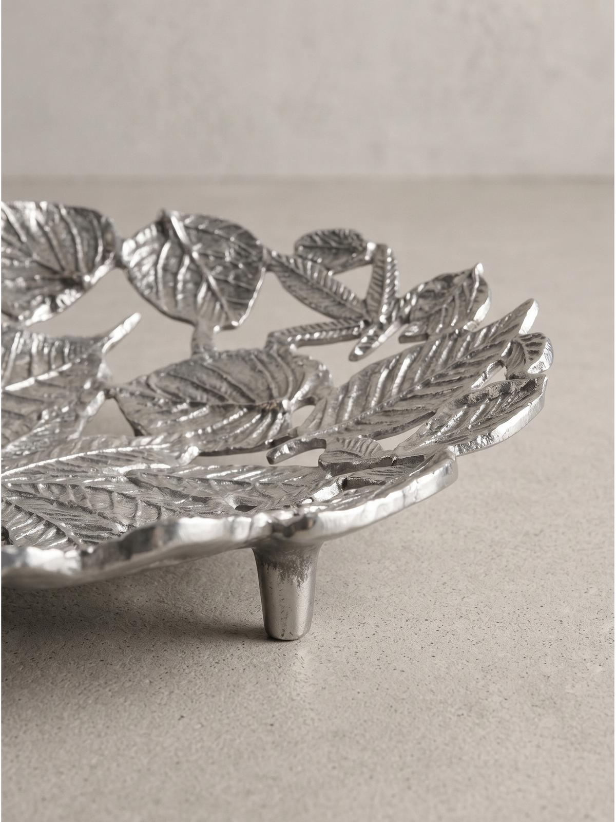 DEKOSCHALE RECANATI, Aluminium, handgefertigt, Silber, 49 x 31 x 8 cm - Silberfarben, Metall (8cm) - KADIMA DESIGN